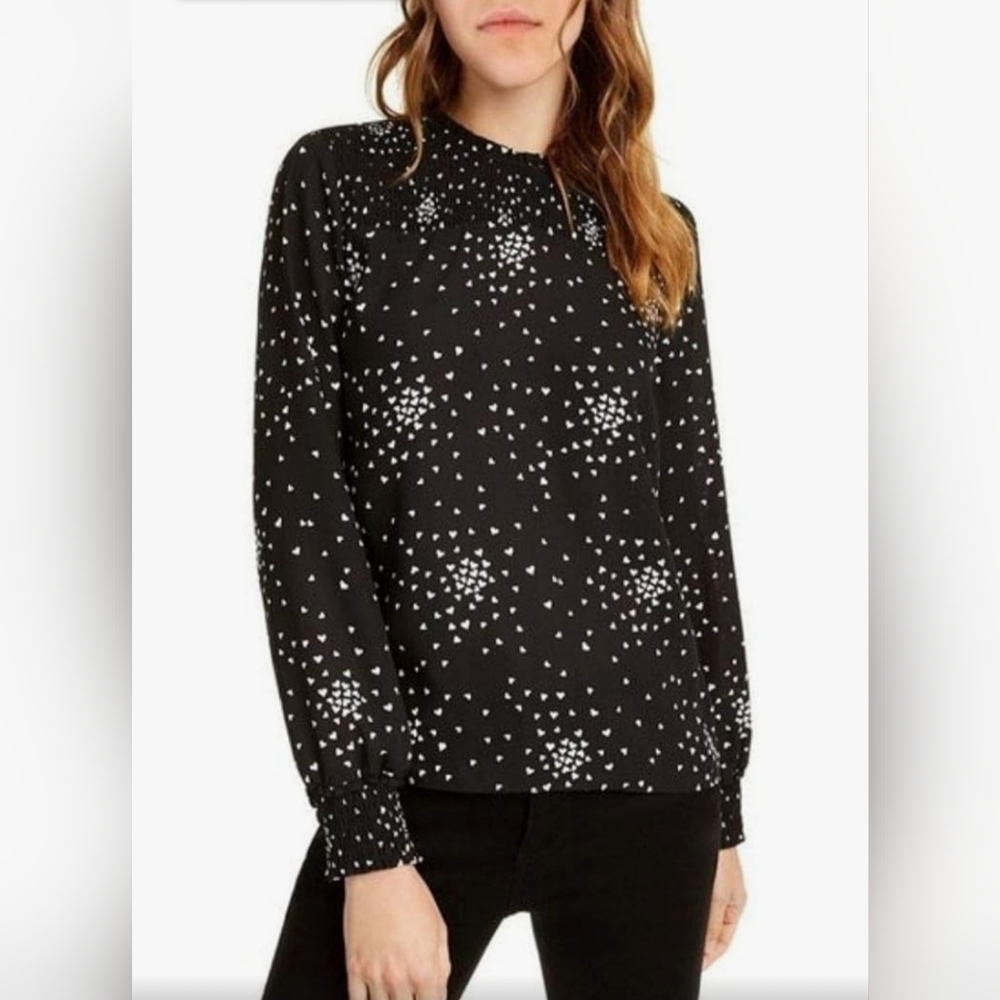 Maison Jules Black White Heart All-Over Patterned Top Women's Small S Ruffle EUC